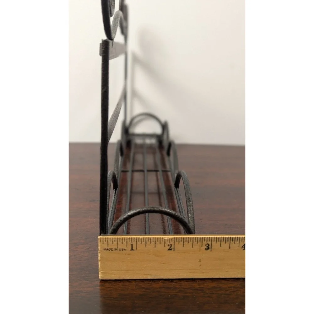 Black‎ Metal Scrollwork Wall Mounted Guest Towel Holder Bathroom Organizer